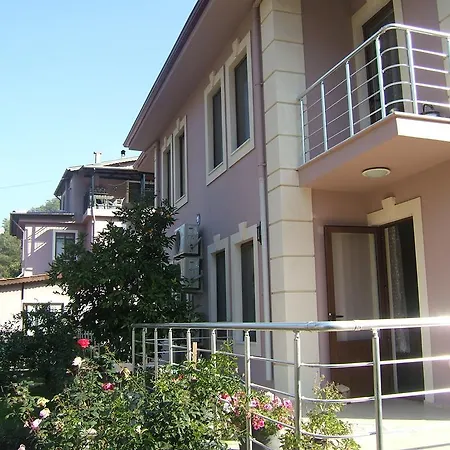 Mandalin Apart Turgut Koy Apartamento